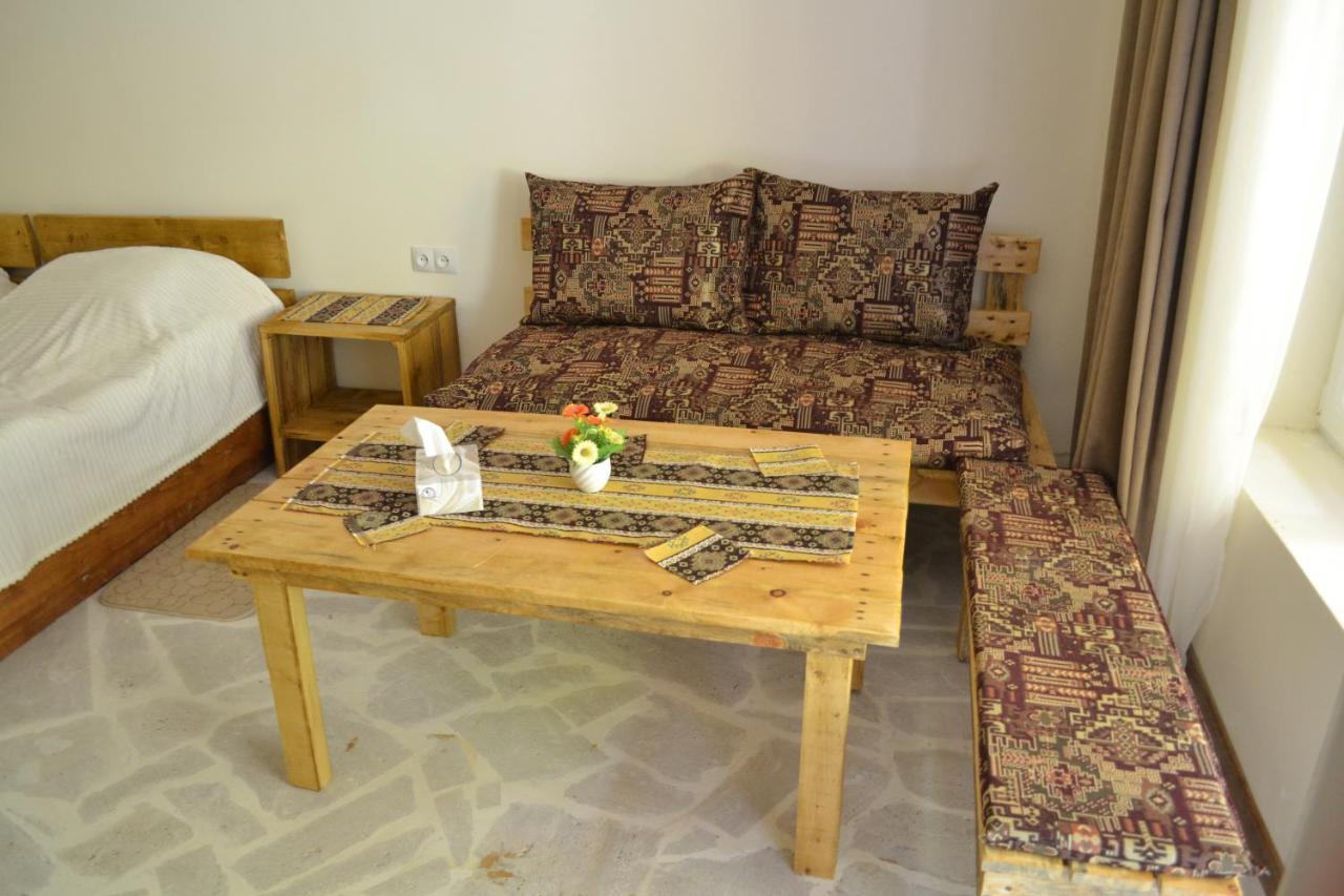 Bjnihouse, Guest House Ngoại thất bức ảnh