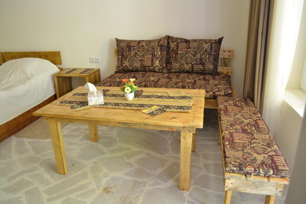 Bjnihouse, Guest House Ngoại thất bức ảnh