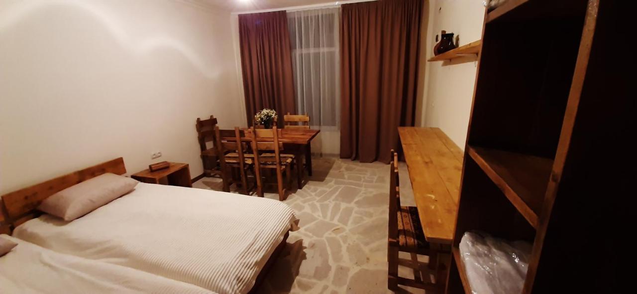 Bjnihouse, Guest House Ngoại thất bức ảnh