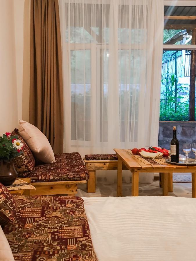 Bjnihouse, Guest House Ngoại thất bức ảnh