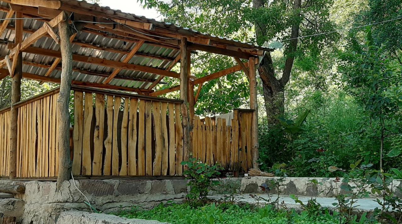 Bjnihouse, Guest House Ngoại thất bức ảnh